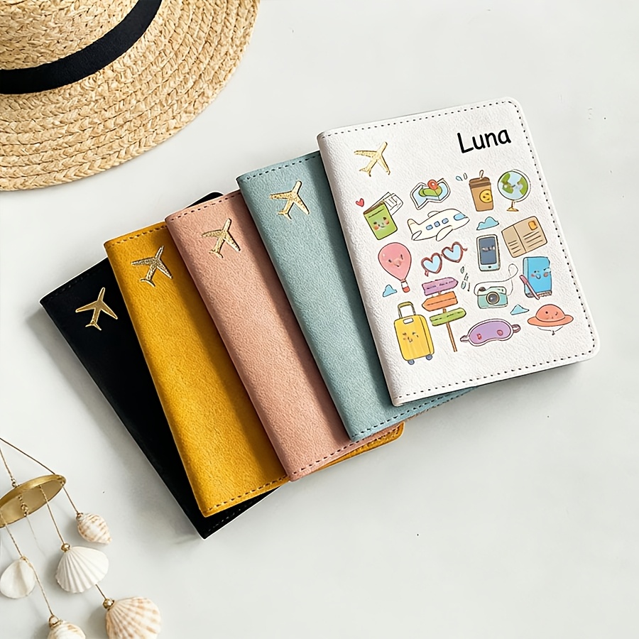 Travel Accessories Useful - حافظة جواز سفر مخصصة بالاسم والنص،