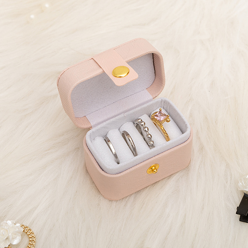 صندوق مجوهرات محمول من الجلد ا - مراجعة Accessories Travel Jewelry Box وسعره