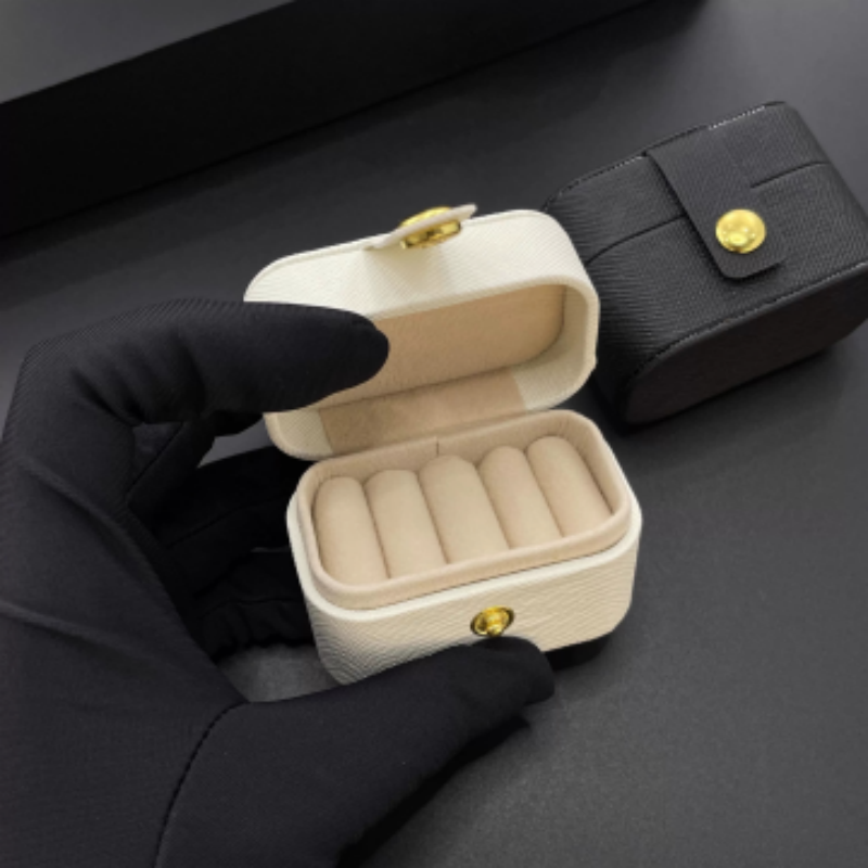 صندوق مجوهرات جلدي محمول، حقيب - مراجعة Accessories Travel Jewelry Box وسعره